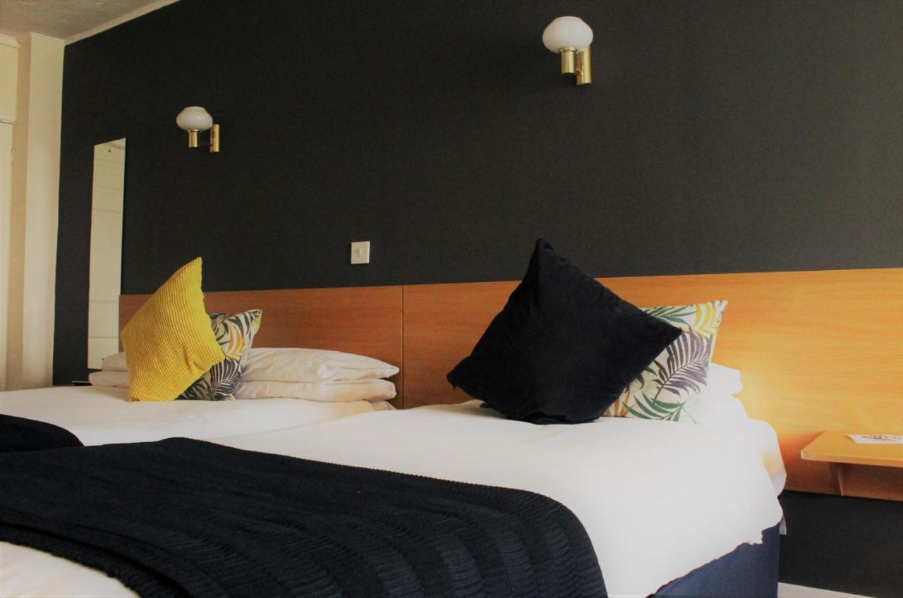 The Town & Country Lodge Dundry Exteriér fotografie