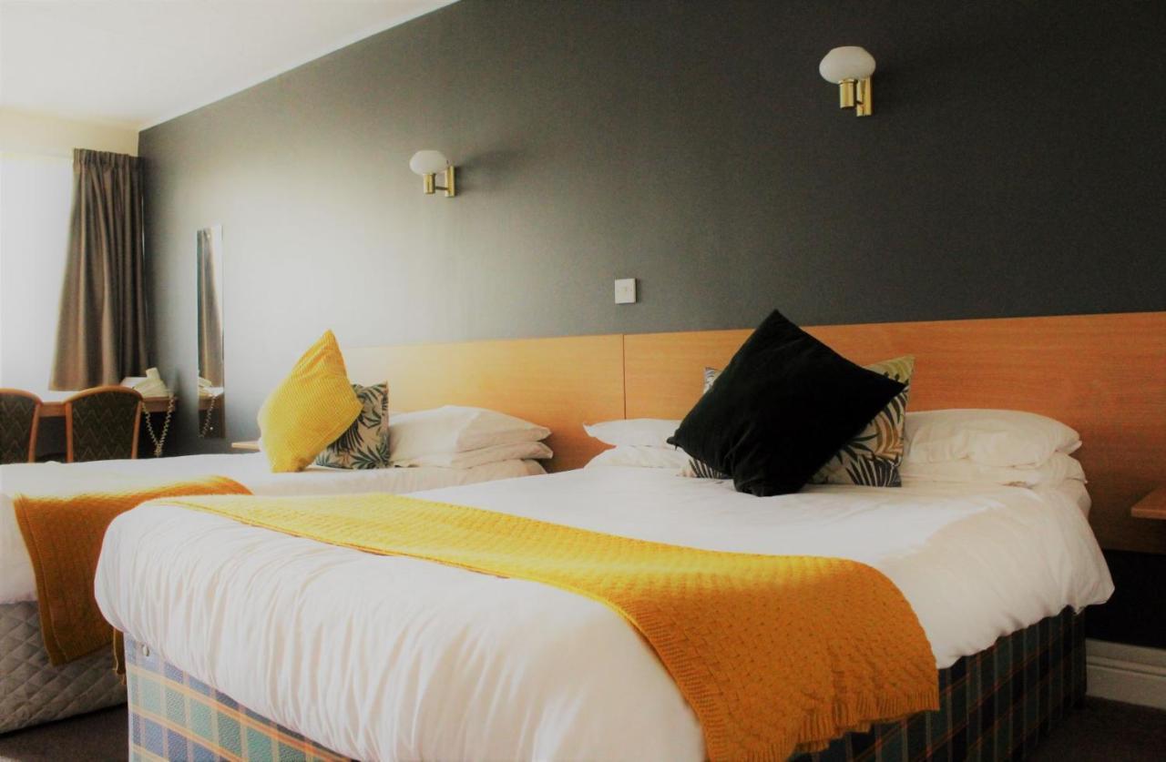 The Town & Country Lodge Dundry Exteriér fotografie