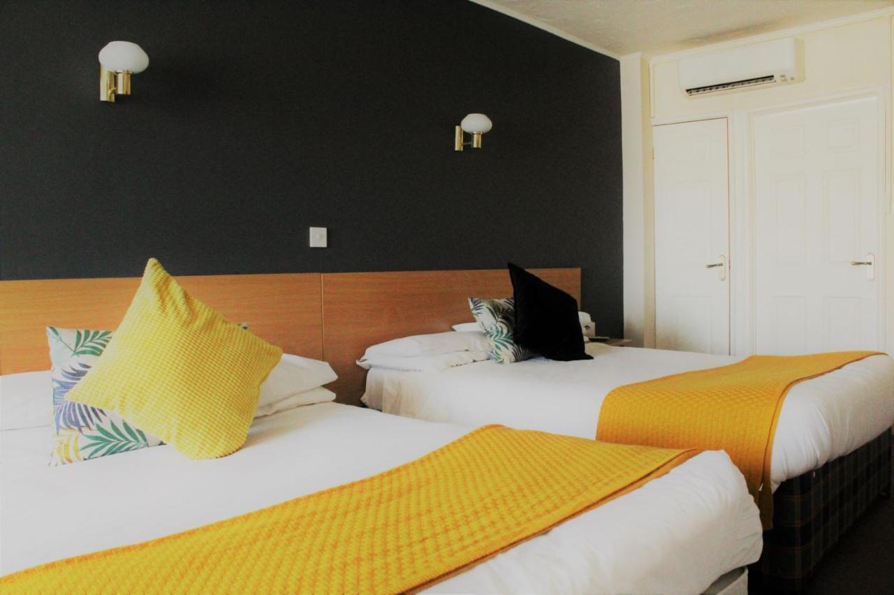 The Town & Country Lodge Dundry Exteriér fotografie