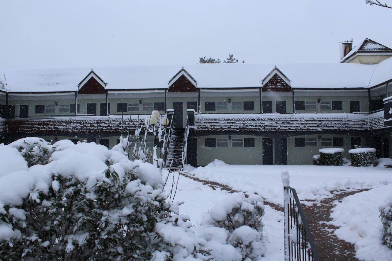 The Town & Country Lodge Dundry Exteriér fotografie