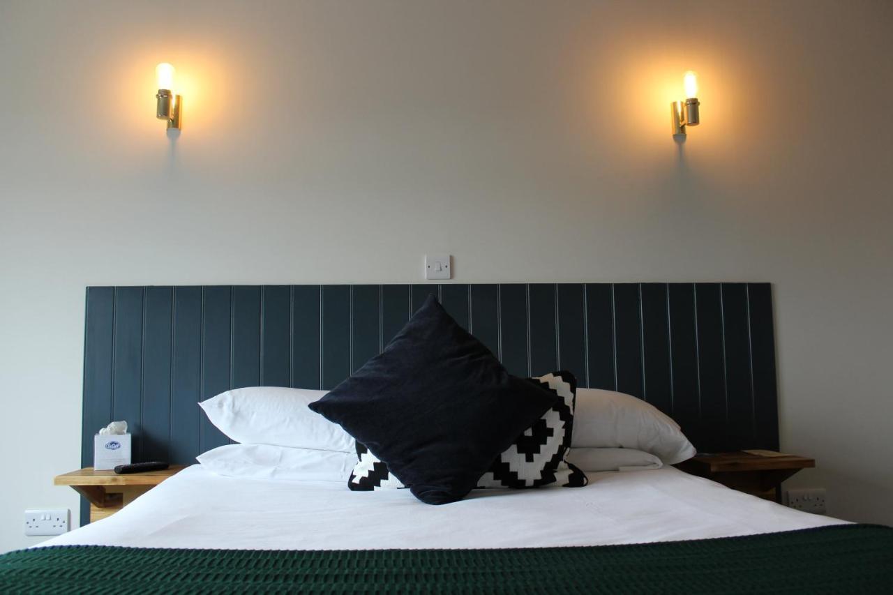 The Town & Country Lodge Dundry Exteriér fotografie