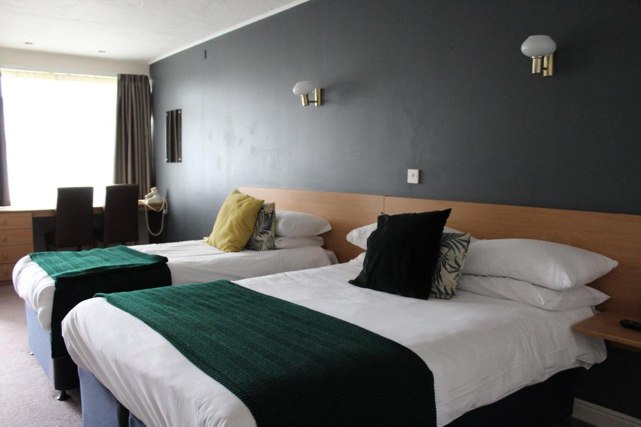 The Town & Country Lodge Dundry Exteriér fotografie